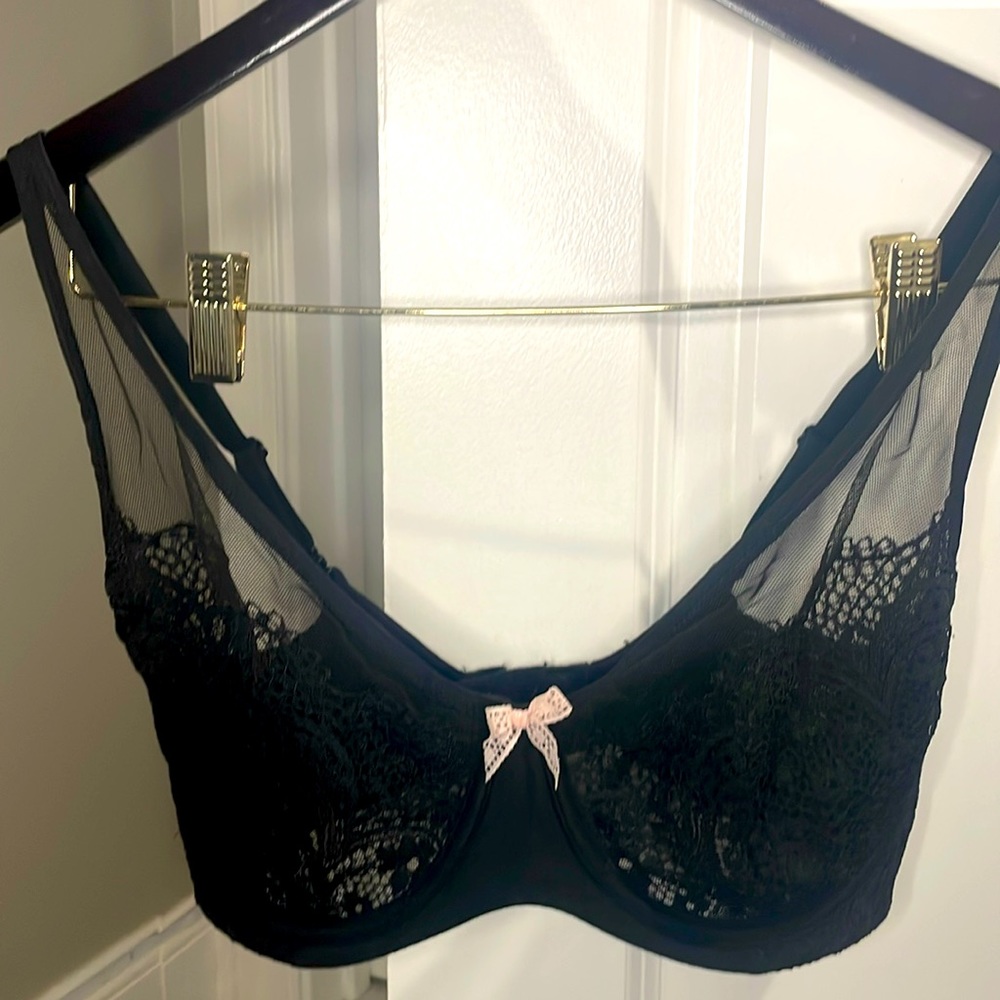 VICTORIA SECRET BODY BY Victoria